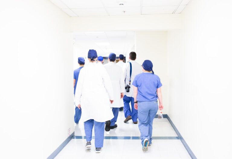 what is a medical staffing agency